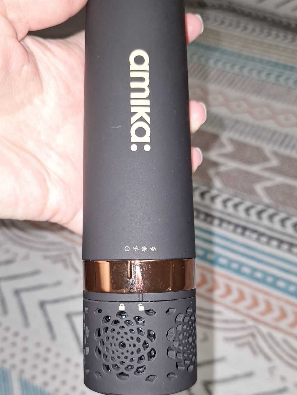 Amika Double Agent 2-in-1 Dryer + Straigtener Brush Black & Rose Gold - Picture 6 of 11